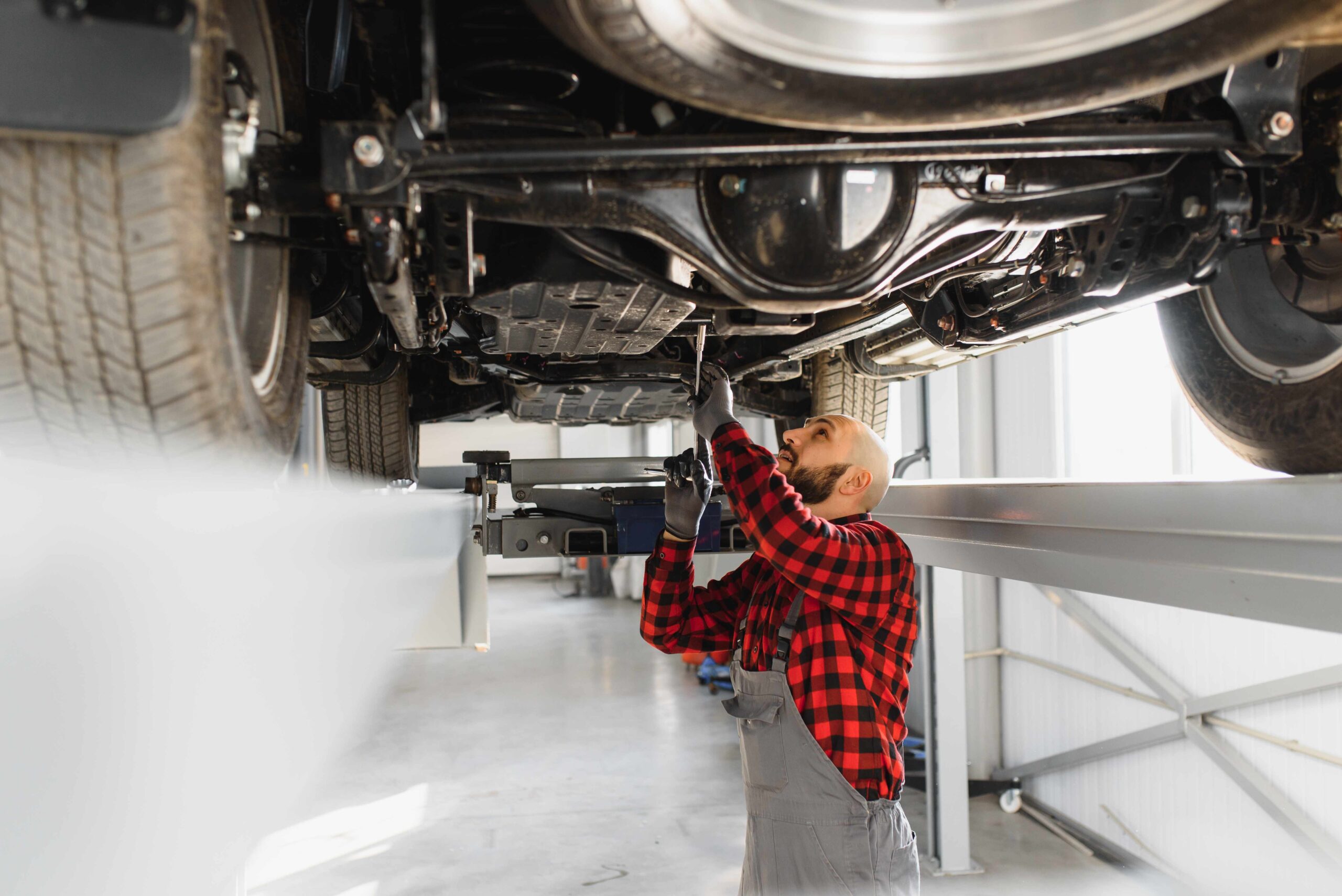 Securing Your Ride: Trust Atlas Auto Glass for Safe Auto Repairs